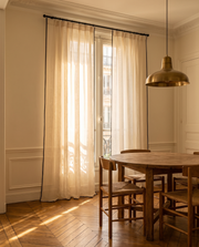 Voilage Lisière – salle à manger, lumière de fin de journée