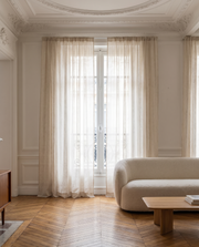 Voilage Kaori – salon haussmannien à la lumière du matin