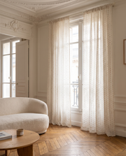 Voilage Confetti – salon haussmannien à la lumière du matin
