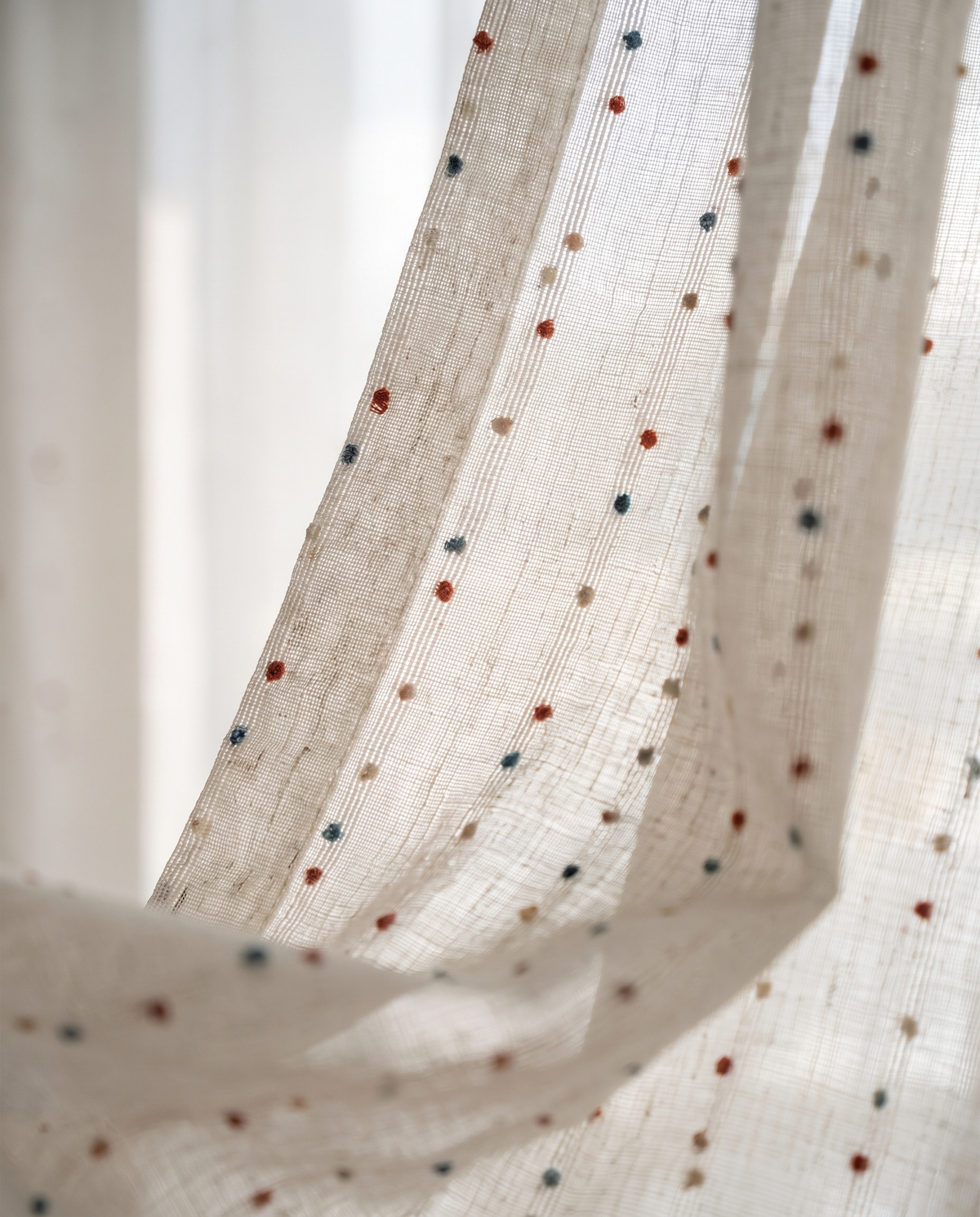 Voilage Confetti – détail de la matière