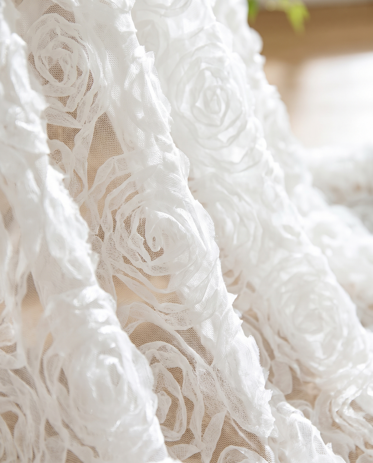 Voilage Rosalia – détail de la broderie