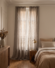 Tamisant Andalou — dans une chambre