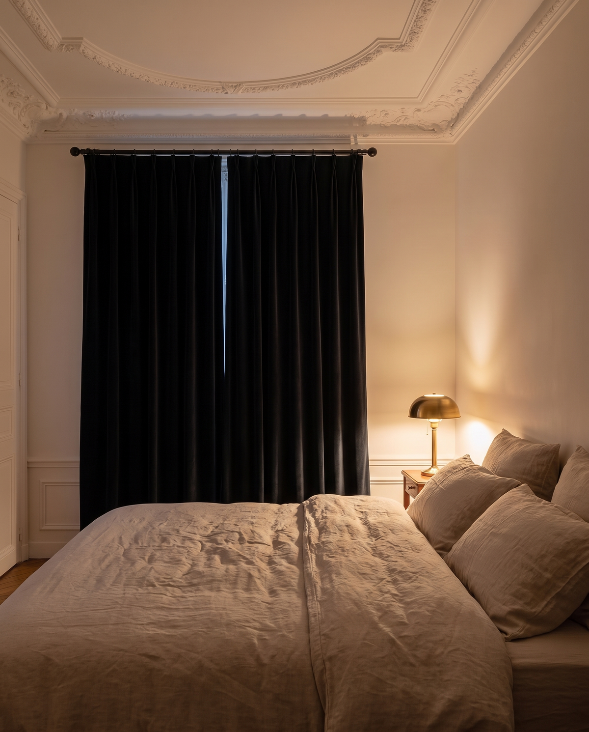 Occultant Ébène — dans une chambre