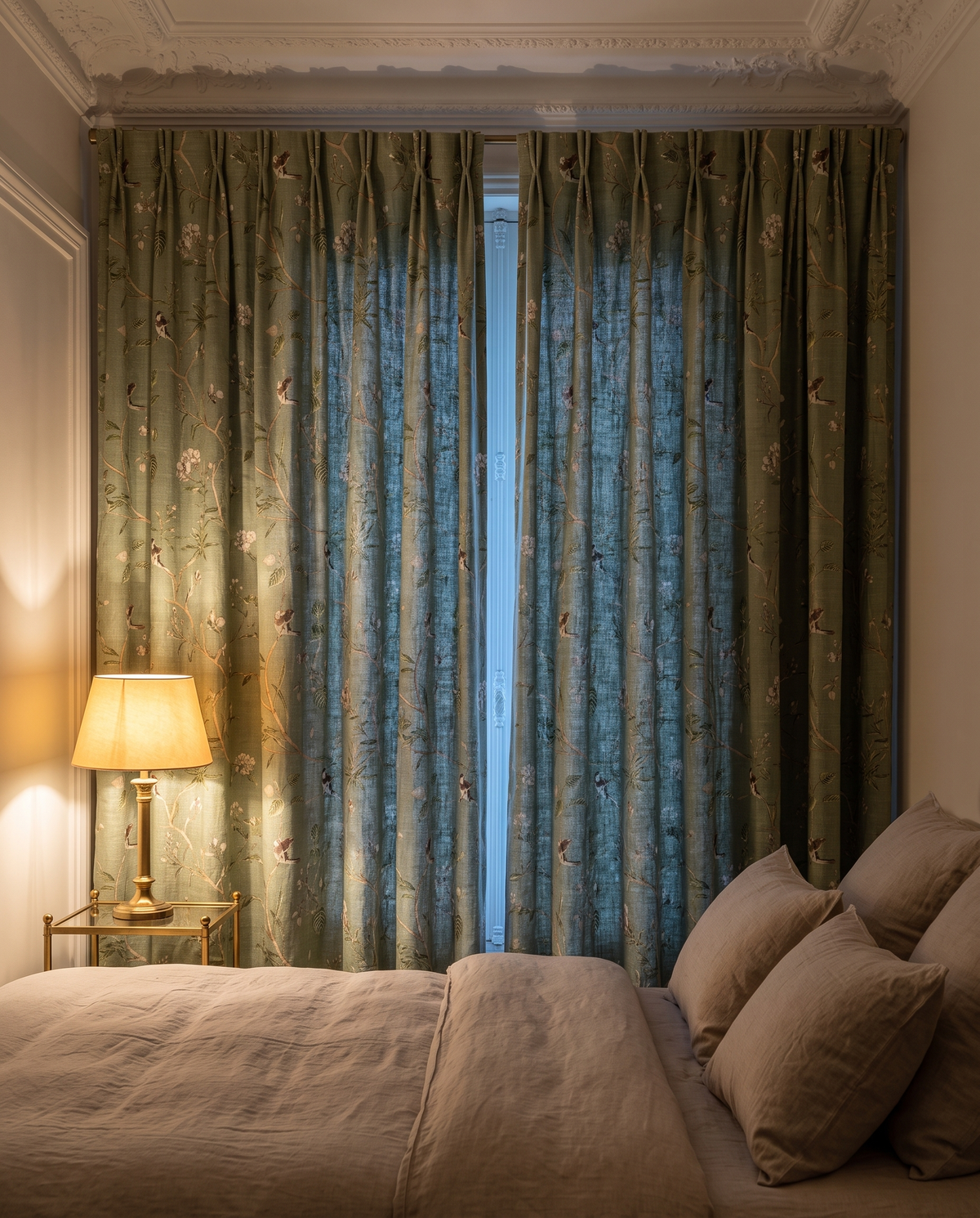 Occultant Aveline — dans une chambre